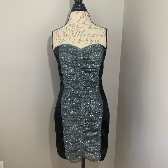 Arden B Sequence Dress - Picture 2 of 6